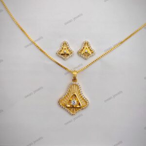 PS 2 Triangle Sunburst pendant & Stud Earring set.